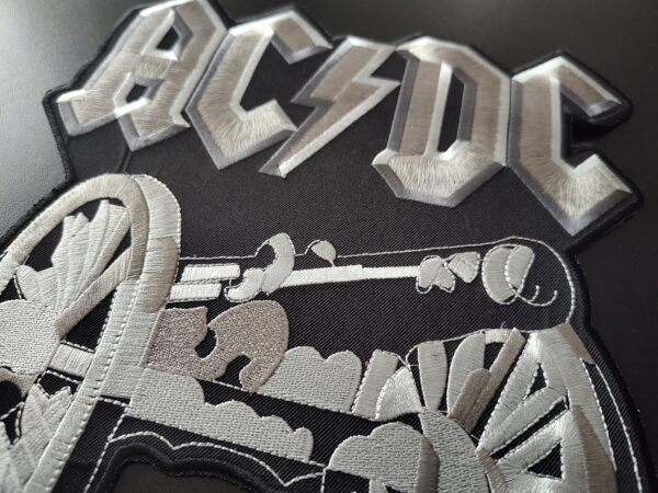AC/DC, nášivka s motívom dela a logom kapely - Image 2