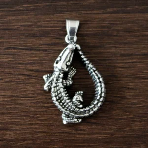 Krokodíl, prívesok z&nbsp;chirurgickej ocele