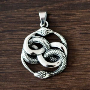 Ouroboros, prívesok z&nbsp;chirurgickej ocele